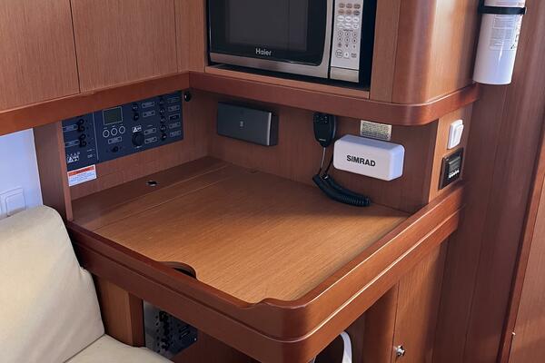 Second Wind 37ft Beneteau Yacht For Sale