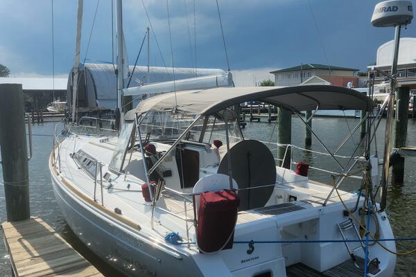 Second Wind 37ft Beneteau Yacht For Sale