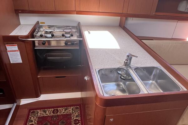 Second Wind 37ft Beneteau Yacht For Sale