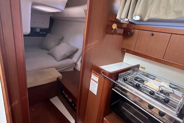 Second Wind 37ft Beneteau Yacht For Sale