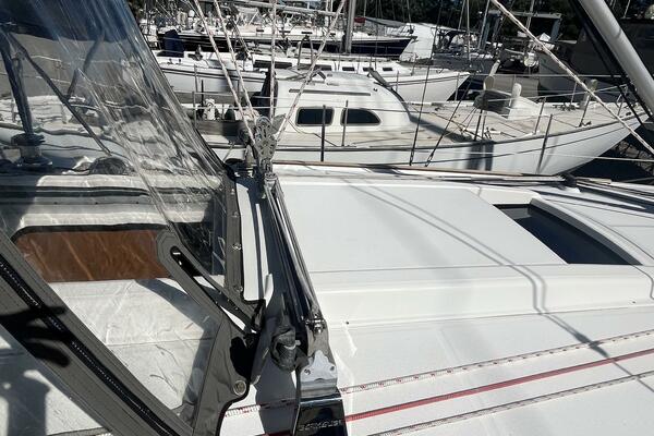 Second Wind 37ft Beneteau Yacht For Sale