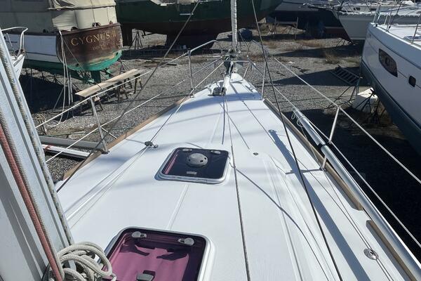 Second Wind 37ft Beneteau Yacht For Sale