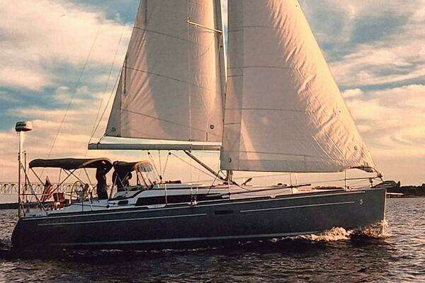 37-ft-Beneteau-2013-37-Second Wind-Deltaville Virginia United States yacht for sale