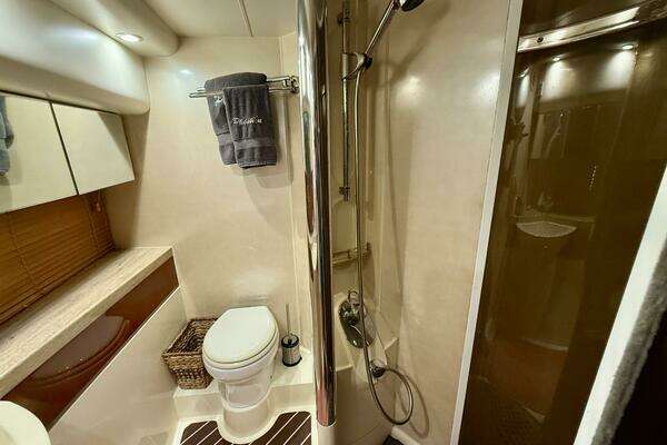 Fairline Squadron 55 Yacht For Sale