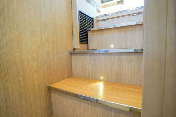 Aquila 44 Yacht Yacht For Sale