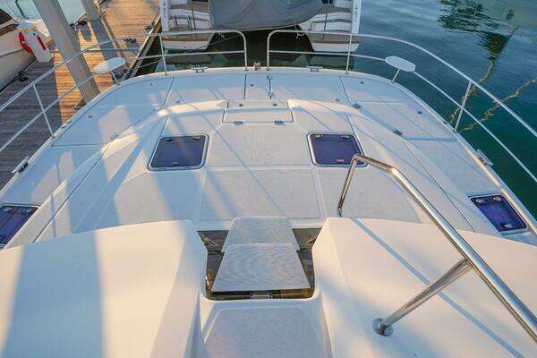 Aquila 44 Yacht Yacht For Sale