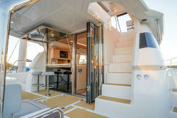 Aquila 44 Yacht Yacht For Sale