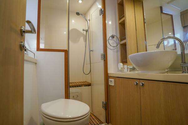 Aquila 44 Yacht Yacht For Sale