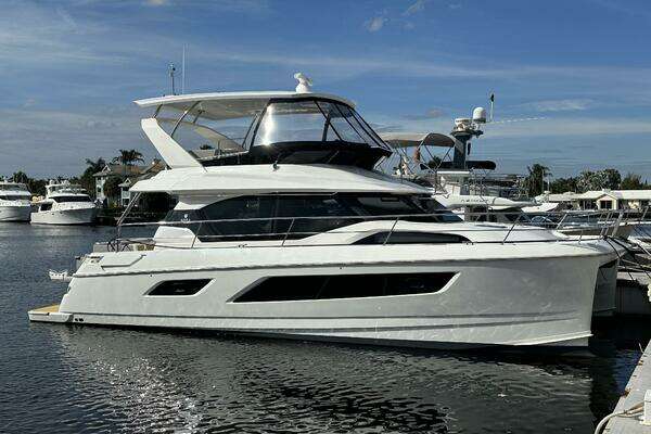 44-ft-Aquila-2021-44 Yacht-Arigato Fort Lauderdale Florida United States  yacht for sale