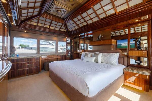 SERENITY 122ft Flagship Yacht For Sale SERENITY 122ft Flagship Yacht For Sale