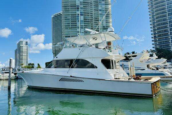 65-ft-Viking-2004-65 Cinvertible-Kickback Miami Beach Florida United States  yacht for sale