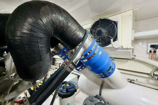 Viking 65 Cinvertible Yacht For Sale