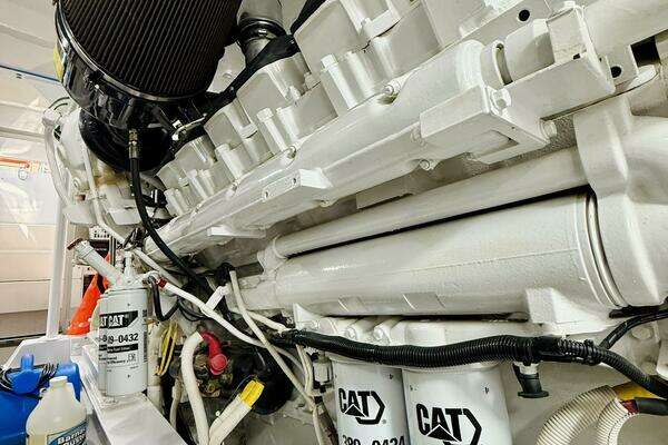 Viking 65 Cinvertible Yacht For Sale