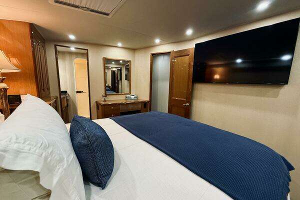 Viking 65 Cinvertible Yacht For Sale