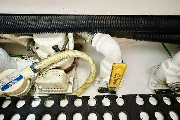 Viking 65 Cinvertible Yacht For Sale