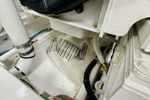 Viking 65 Cinvertible Yacht For Sale