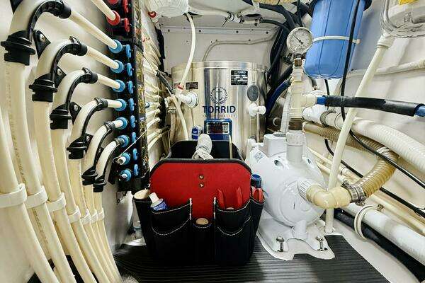 Viking 65 Cinvertible Yacht For Sale