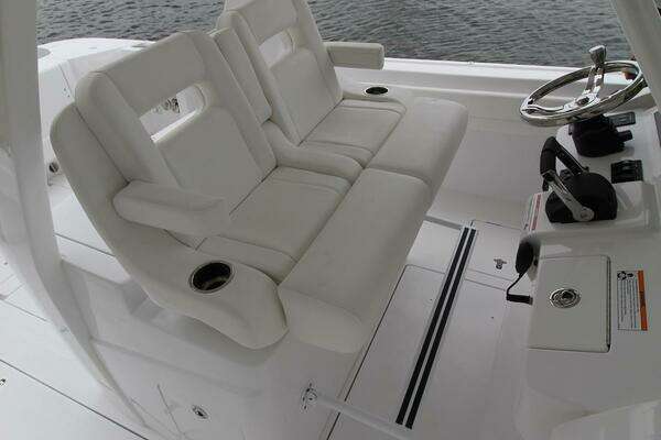 Intrepid Nomad SE Yacht For Sale