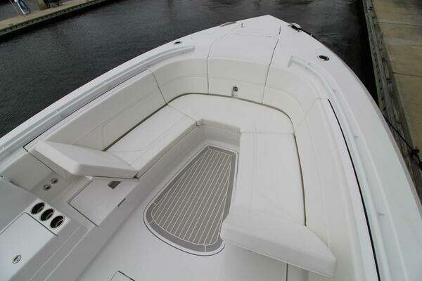 Intrepid Nomad SE Yacht For Sale