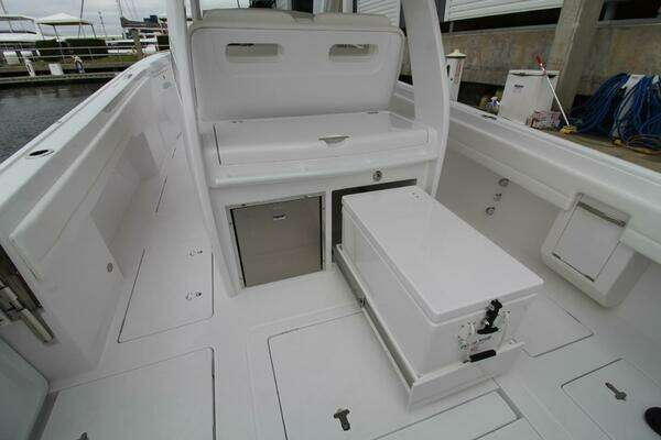 Intrepid Nomad SE Yacht For Sale