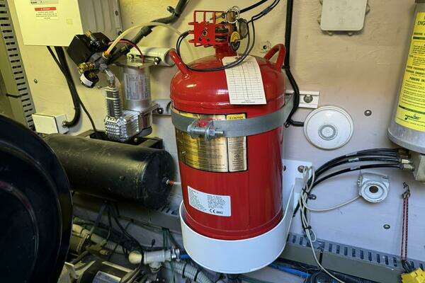 Sea Ray 510 Sundancer Yacht For Sale