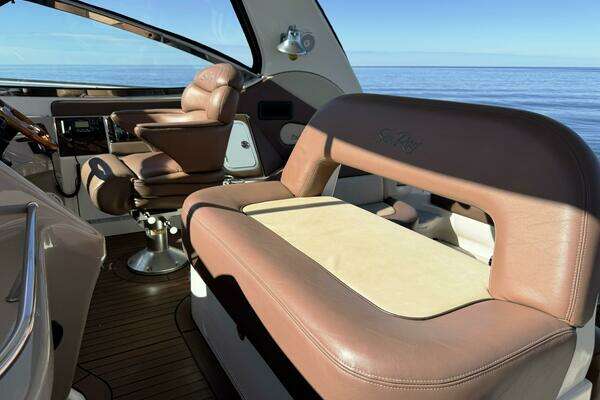 Sea Ray 510 Sundancer Yacht For Sale