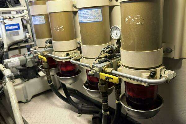 Sea Ray 510 Sundancer Yacht For Sale