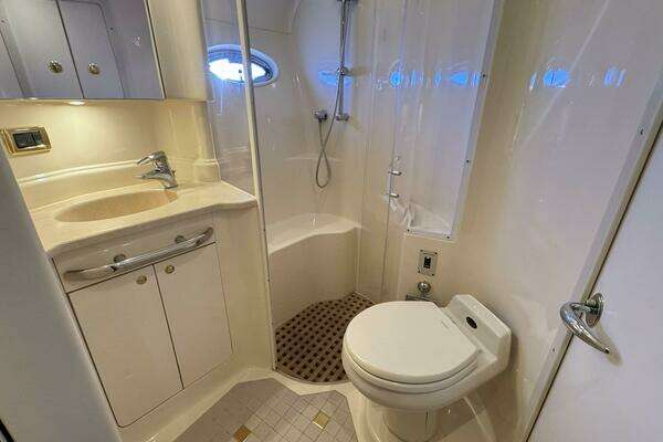 Sea Ray 510 Sundancer Yacht For Sale