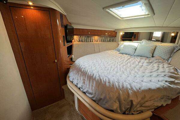 Sea Ray 510 Sundancer Yacht For Sale