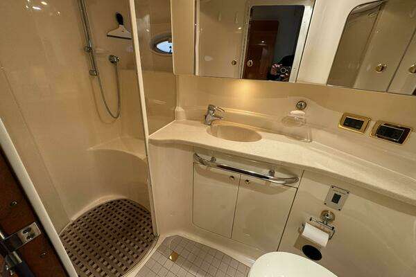 Sea Ray 510 Sundancer Yacht For Sale