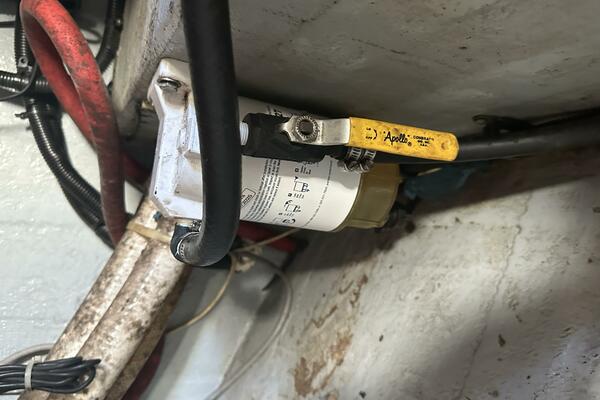 37ft Intrepid Yacht For Sale