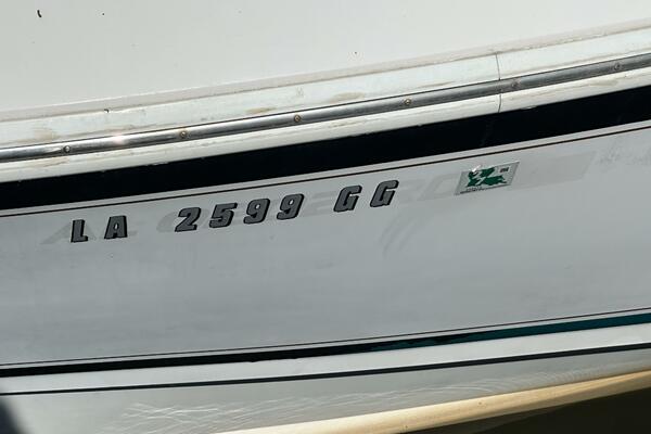 37ft Intrepid Yacht For Sale