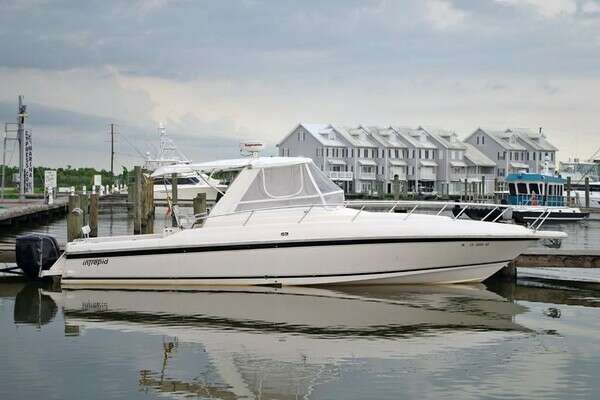 37-ft-Intrepid-1994-376 Walkaround- Venice Louisiana United States  yacht for sale
