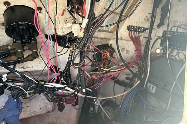 37ft Intrepid Yacht For Sale