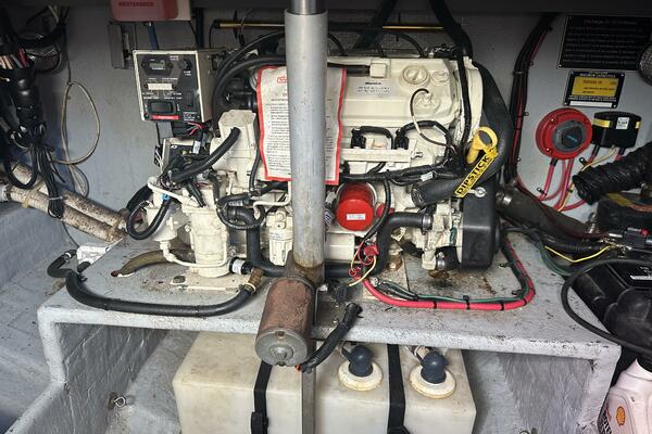 37ft Intrepid Yacht For Sale