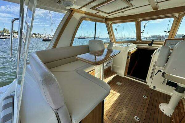 Sabre 34 Express Yacht For Sale