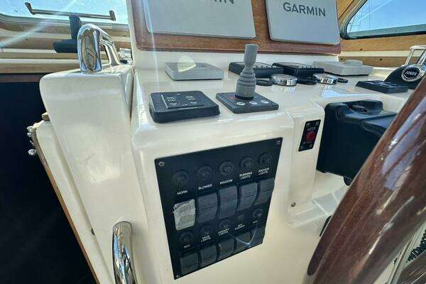 Sabre 34 Express Yacht For Sale