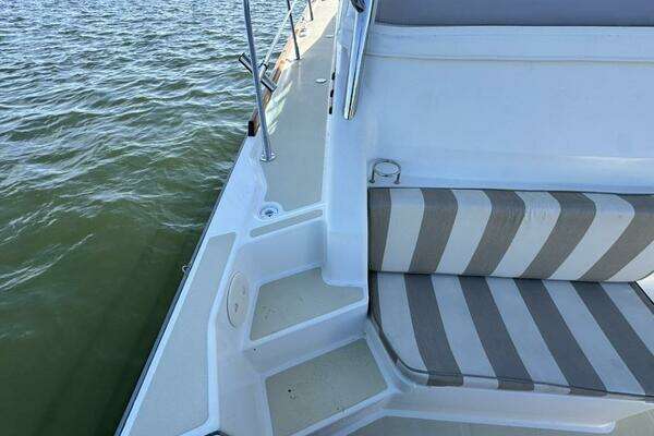 Sabre 34 Express Yacht For Sale