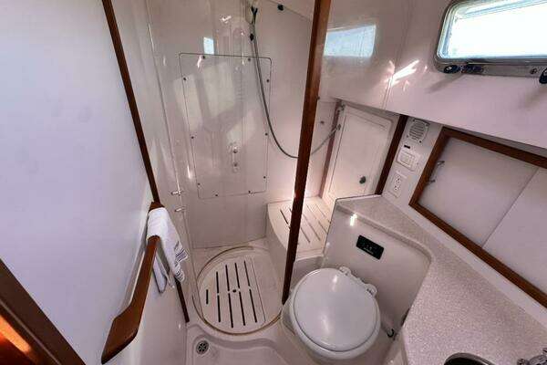 Sabre 34 Express Yacht For Sale