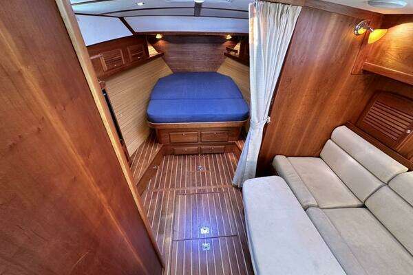 Sabre 34 Express Yacht For Sale