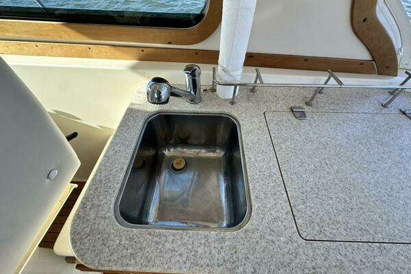 Sabre 34 Express Yacht For Sale