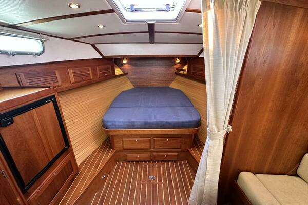 Sabre 34 Express Yacht For Sale