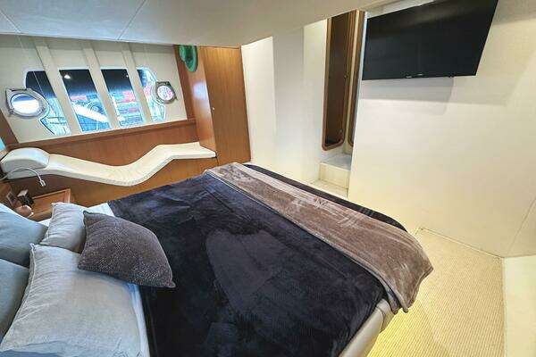 Ferretti Yachts 530 Yacht For Sale