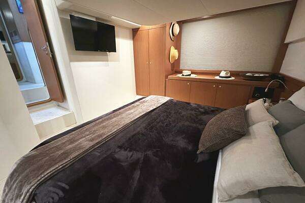 Ferretti Yachts 530 Yacht For Sale