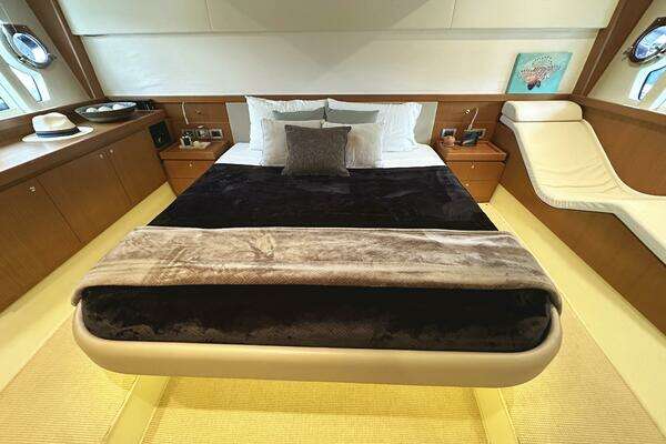 Ferretti Yachts 530 Yacht For Sale