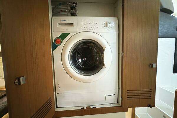 Ferretti Yachts 530 Yacht For Sale