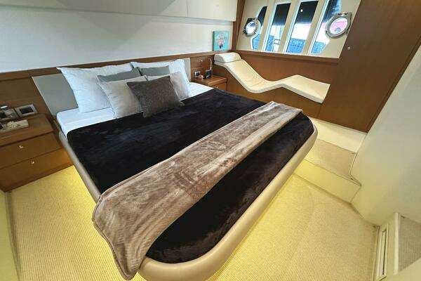 Ferretti Yachts 530 Yacht For Sale