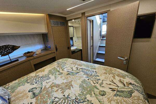 Prestige 460 Fly Yacht For Sale