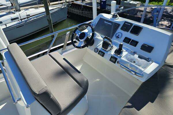 Prestige 460 Fly Yacht For Sale