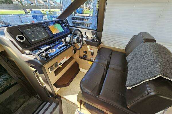 Prestige 460 Fly Yacht For Sale